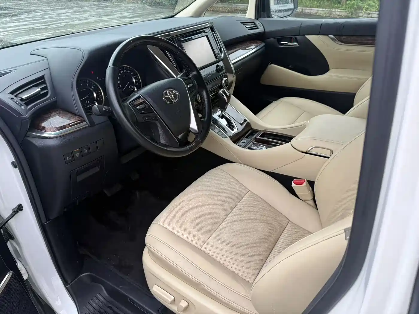 Toyota Alphard 2018 Facelift 3.5L Luxury Edition фото 9
