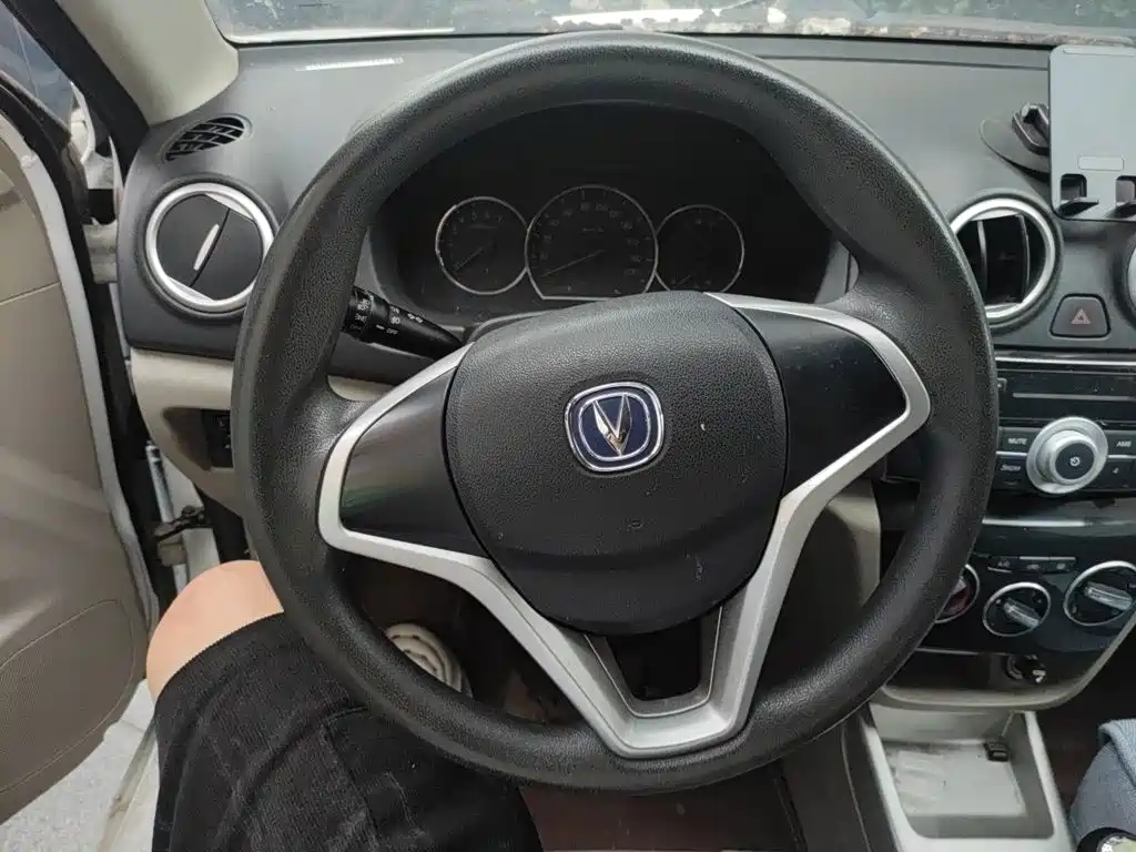 Changan Yuexiang V3 2016 2015 1.4L Manual Perfect (China V)