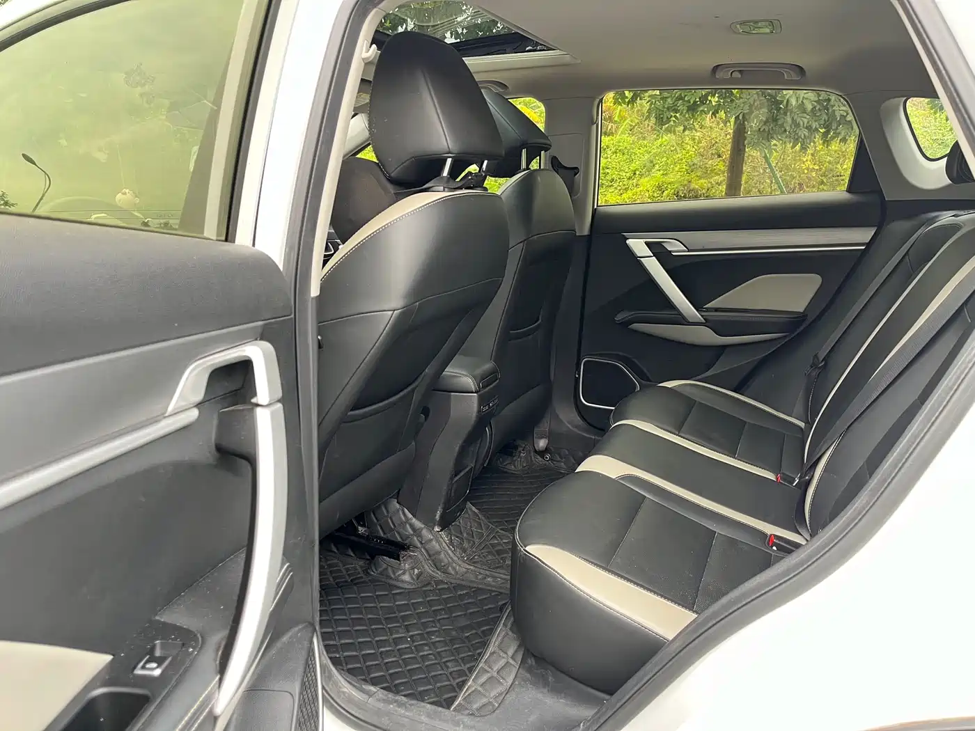 GEELY AUTOMOBILE BINYUE