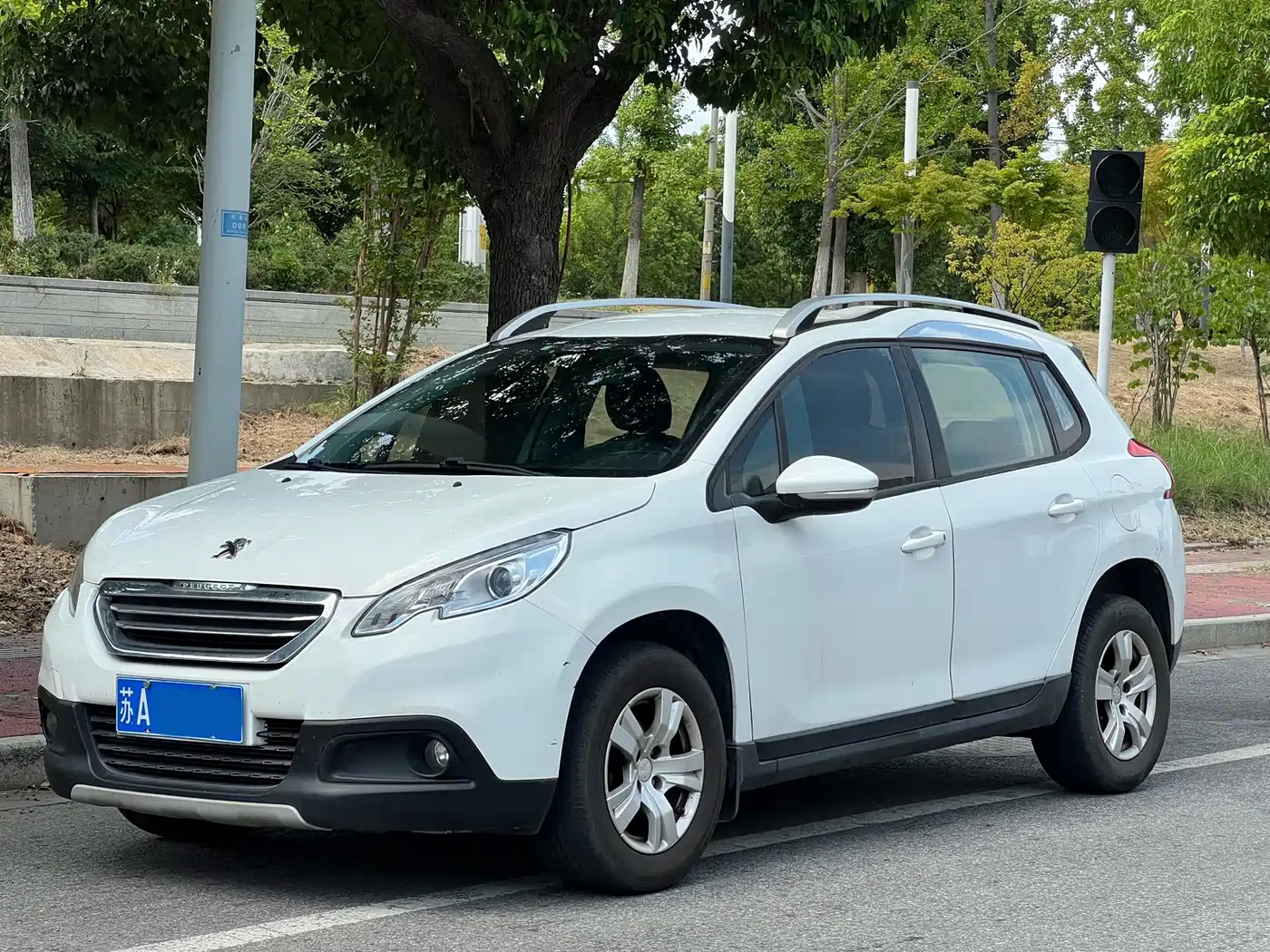 Peugeot 2008 2014 2014 1.6L Automatic Trend Edition