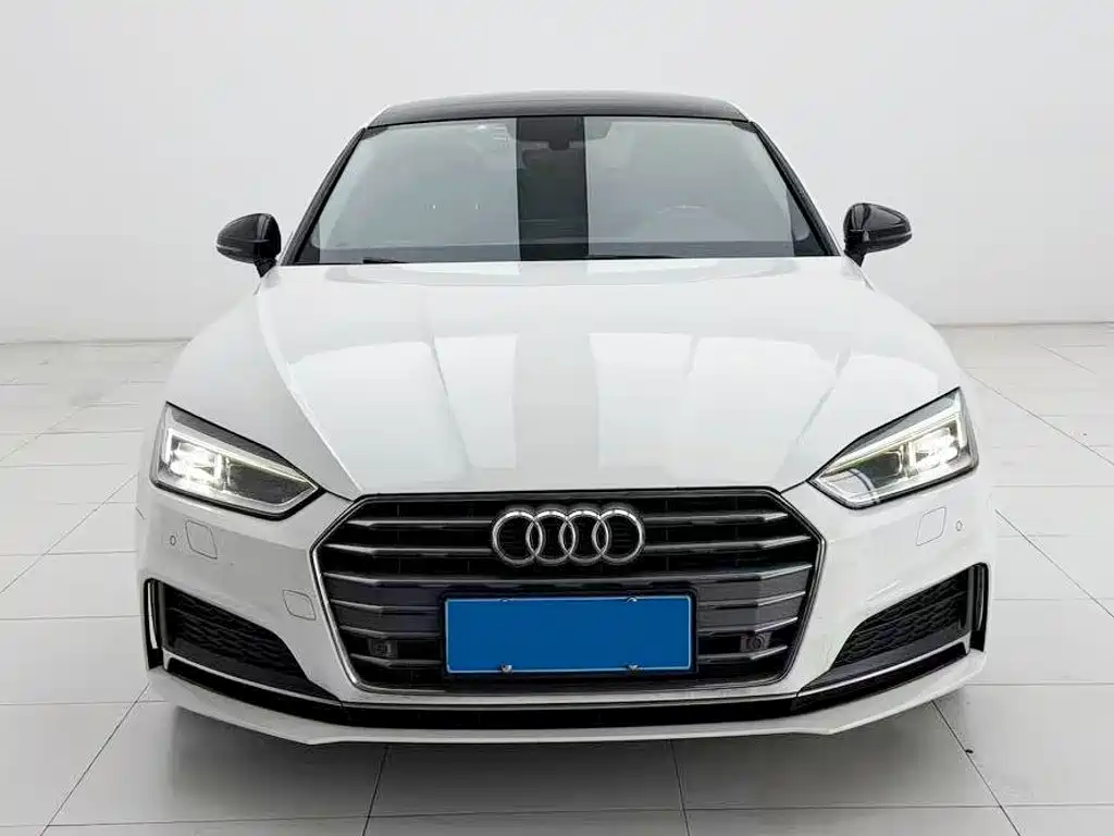 Фото 2 - Audi A5 (Import)