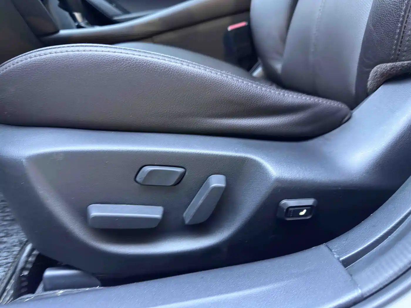 MAZDA CX-4