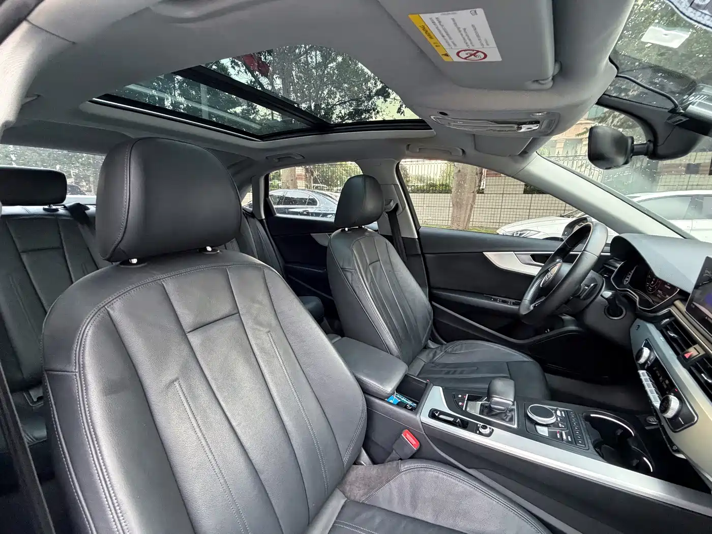 صورة 20 - Audi A4L