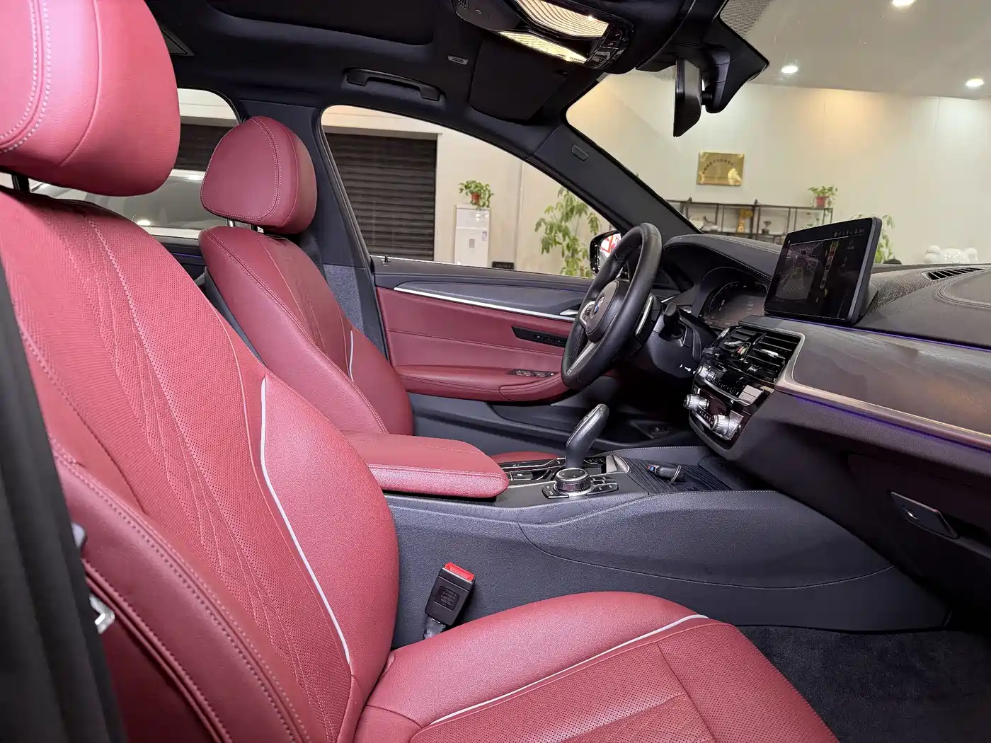 BMW 5 Series 2022 Facelift 530Li Leading M Sport Package фото 14