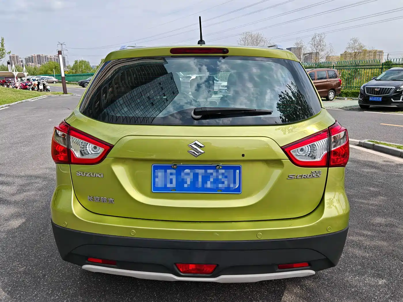 Suzuki SX4 S-Cross 2014 2014 1.6L CVT 2WD Elite