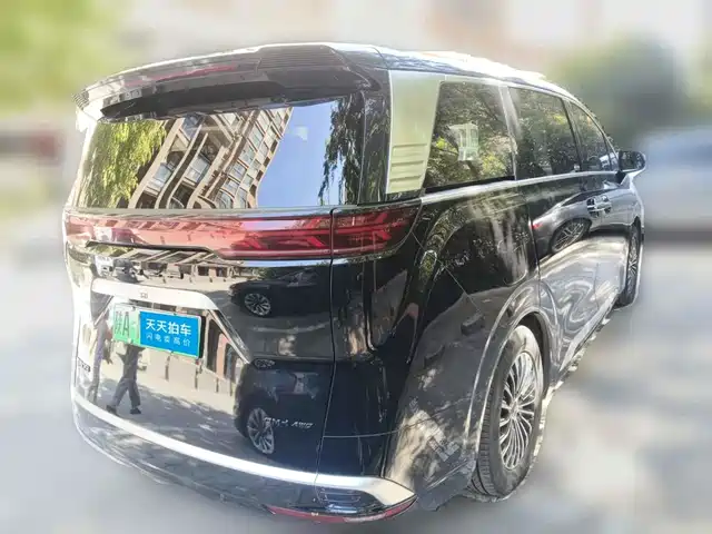 Denza D9 2022 DM-i 970 All-Wheel Drive Honor Edition — фото 2