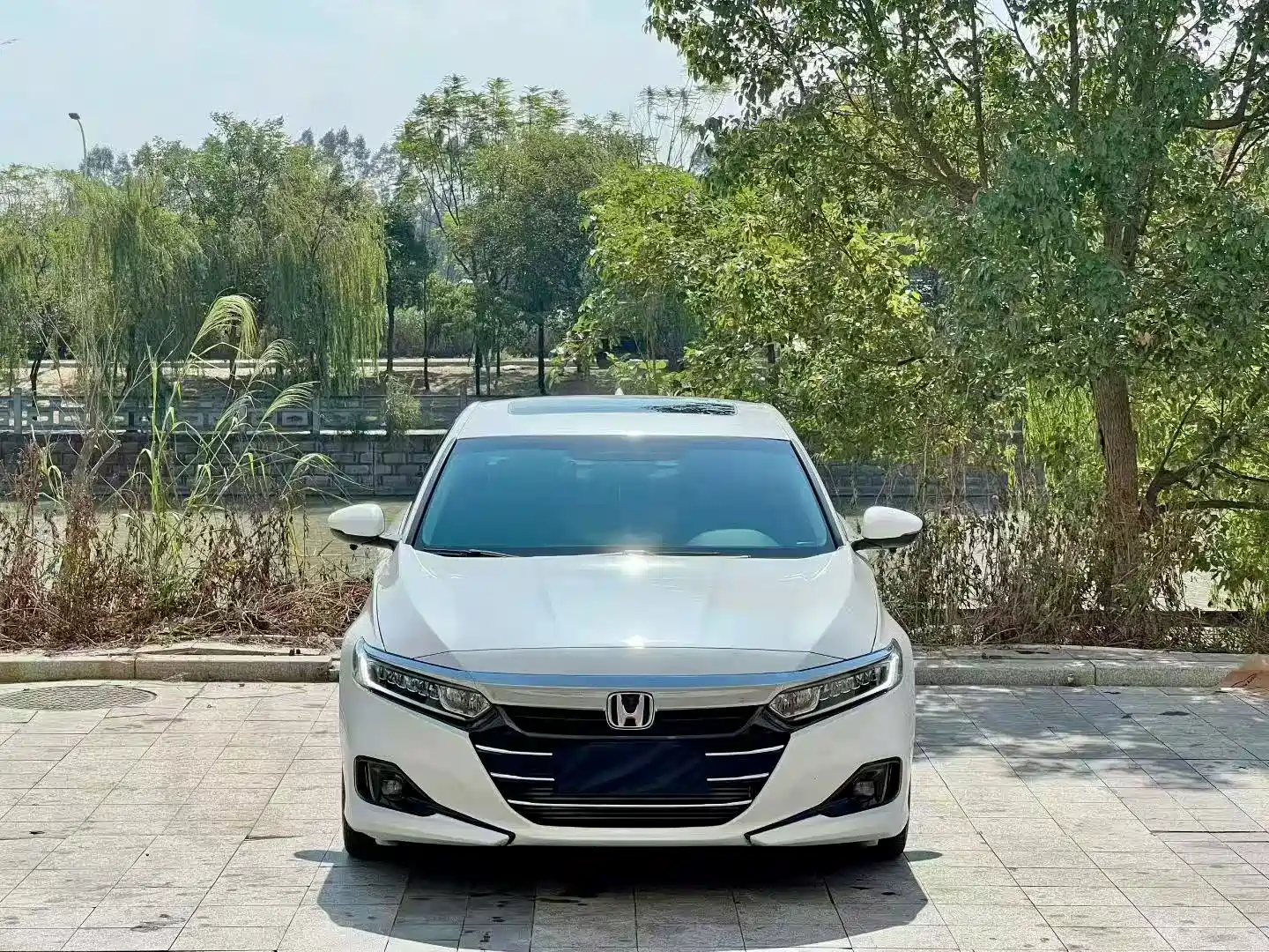 Фото 2 - Honda Accord