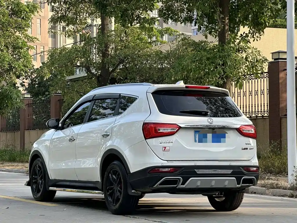 Dongfeng Fengguang Fengguang 580 2018 2017 1.5T Manual Luxury Version