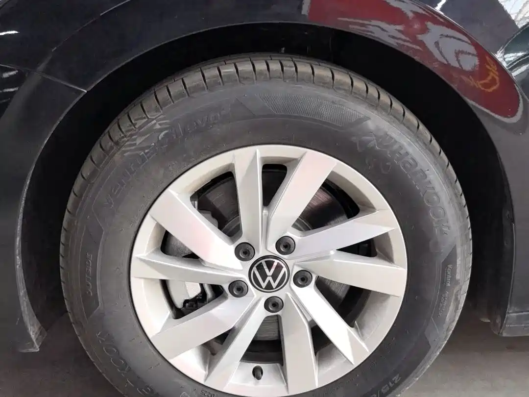 VOLKSWAGEN PASSAT NEW ENERGY