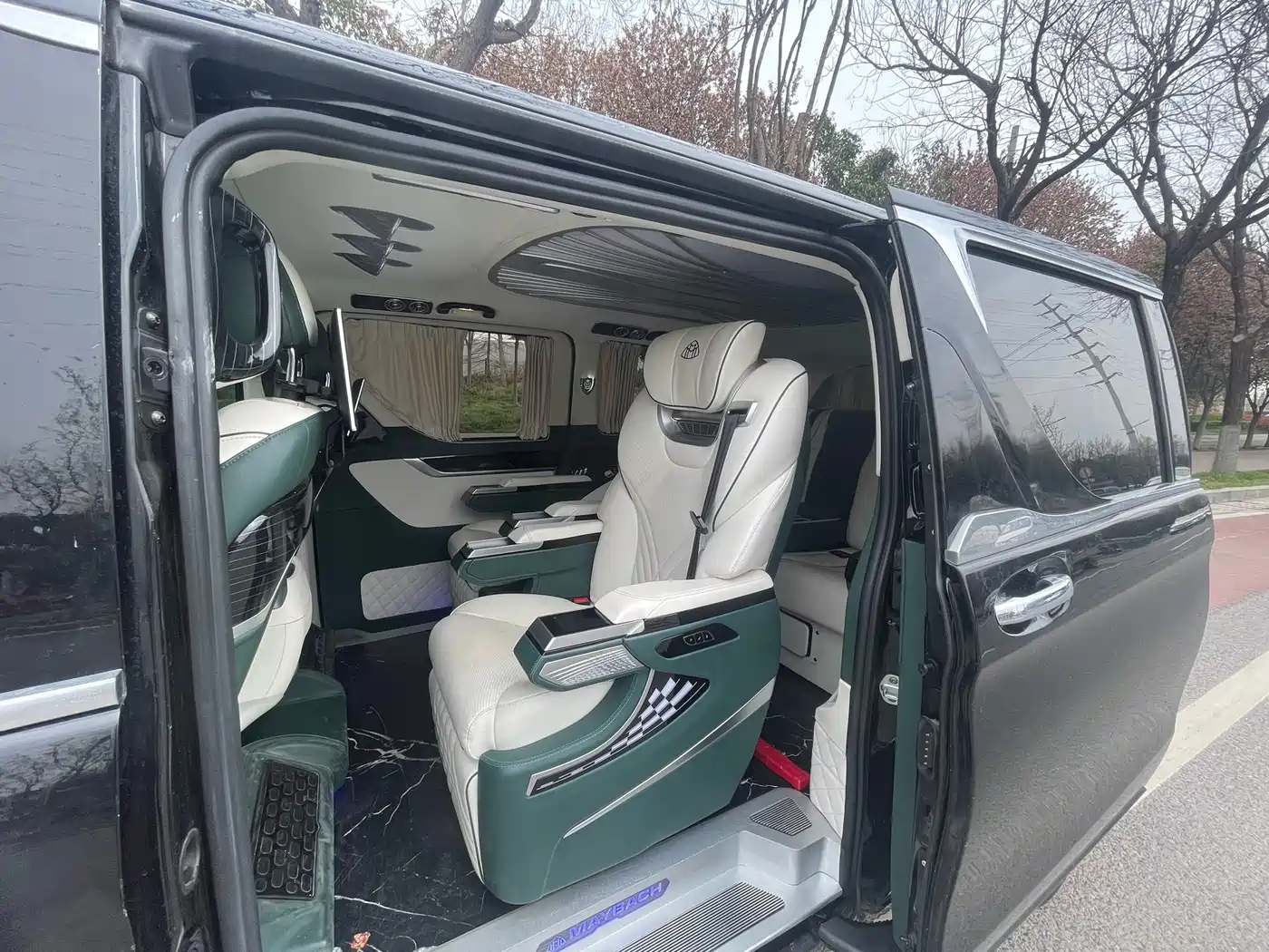 Mercedes-Benz Vito 2021 2.0T Business Edition 7-seater фото 6
