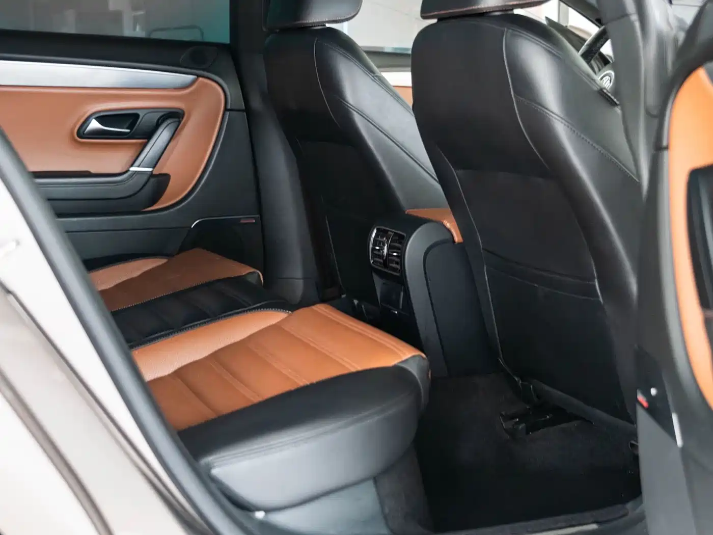 Volkswagen FAW-Volkswagen CC 2015 2.0TSI Supreme Edition фото 9
