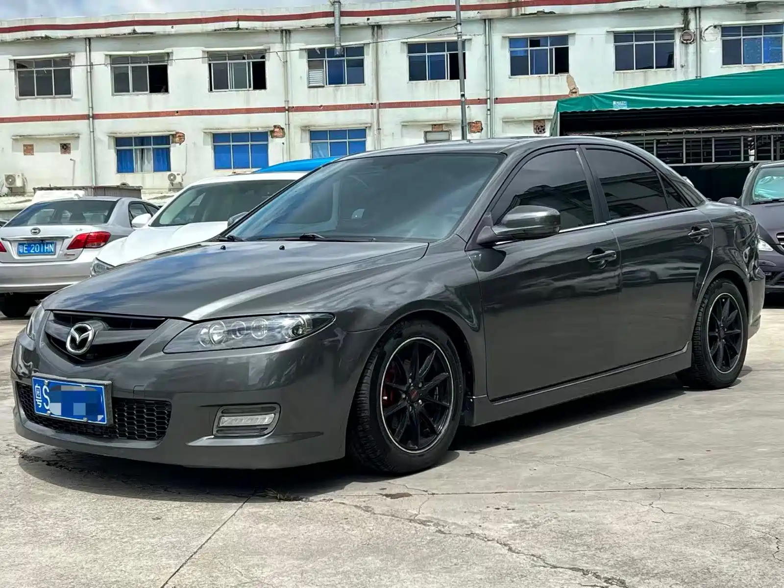 Фото 1 - Mazda 6