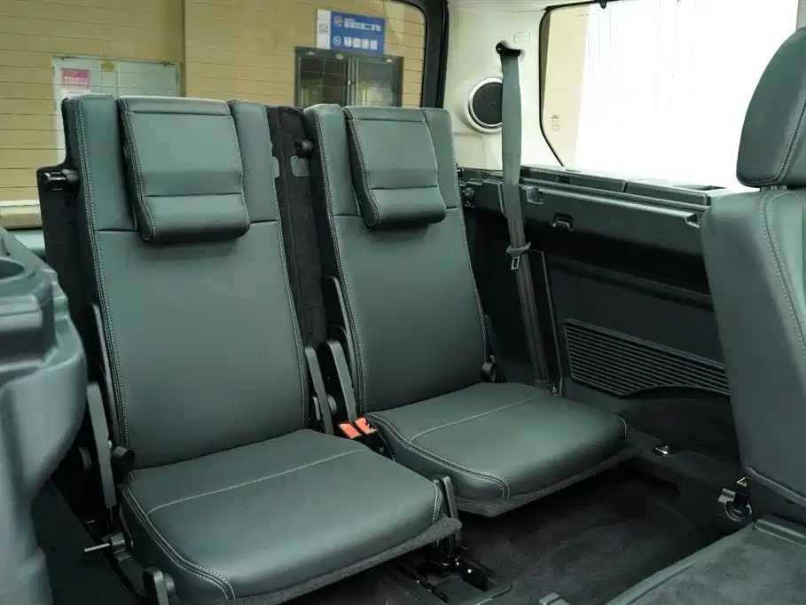 Land Rover Discovery 2016 3.0 SDV6 Black Edition HSE Diesel фото 23