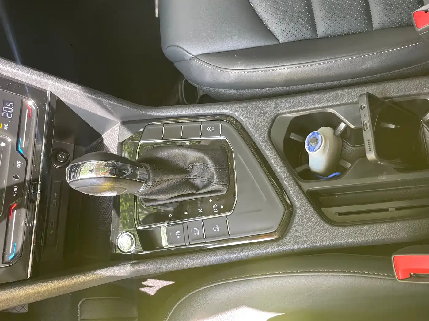 Volkswagen Tharu, миниатюра 17