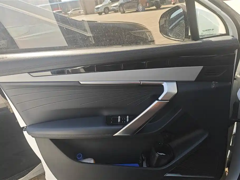 GEELY AUTOMOBILE BOYUE L