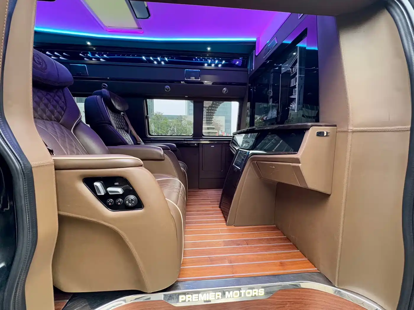 GMC Savana 2017 2017 G660 Elegance Edition