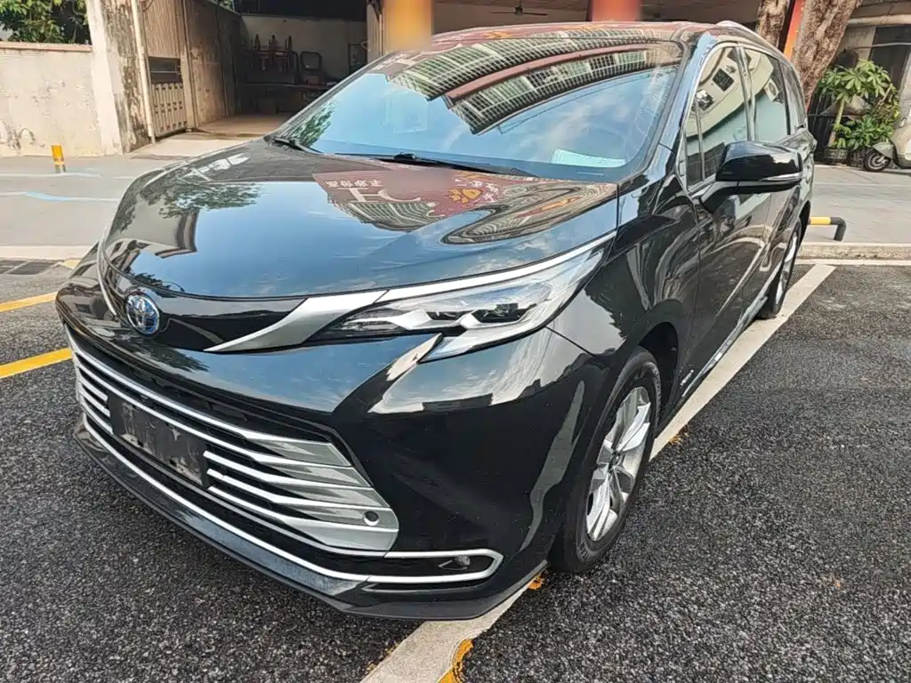 Toyota Sienna 2021 — пригон из Китая