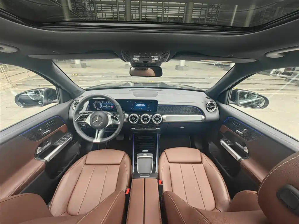 Mercedes-Benz GLB 2025 Model GLB 220 Fashion Style фото 20