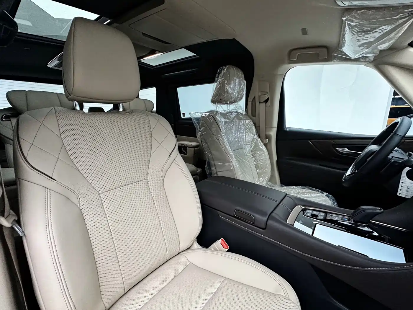 Toyota Alphard 2024 Hybrid 2.5L Prestige Edition фото 17