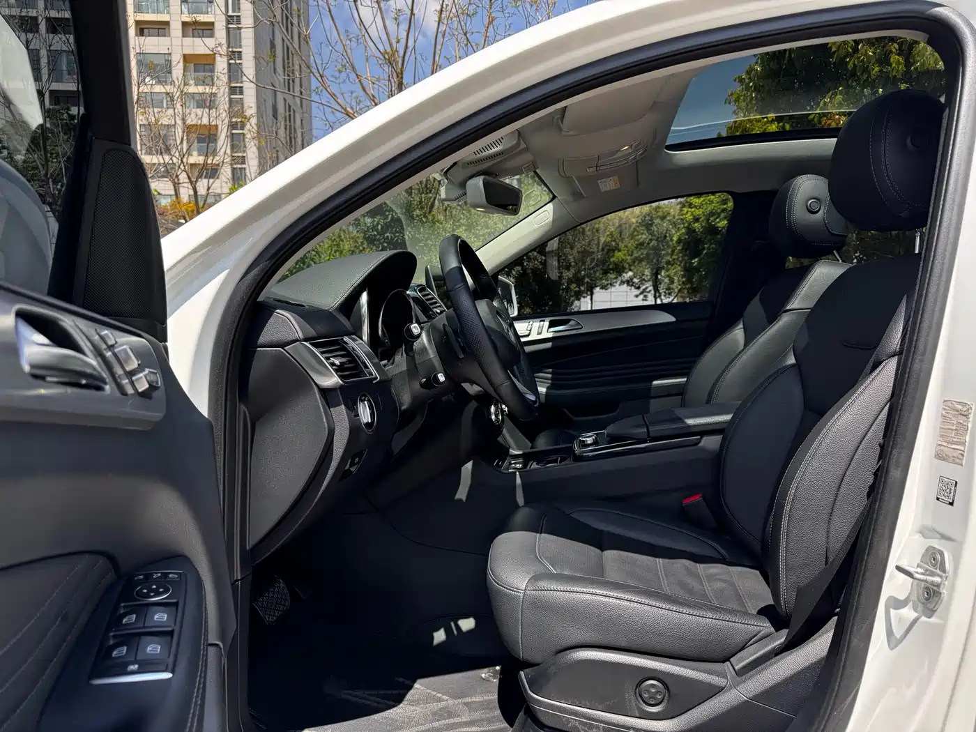 Mercedes-Benz GLE Coupe 2017 GLE 320 4MATIC Coupe SUV фото 9