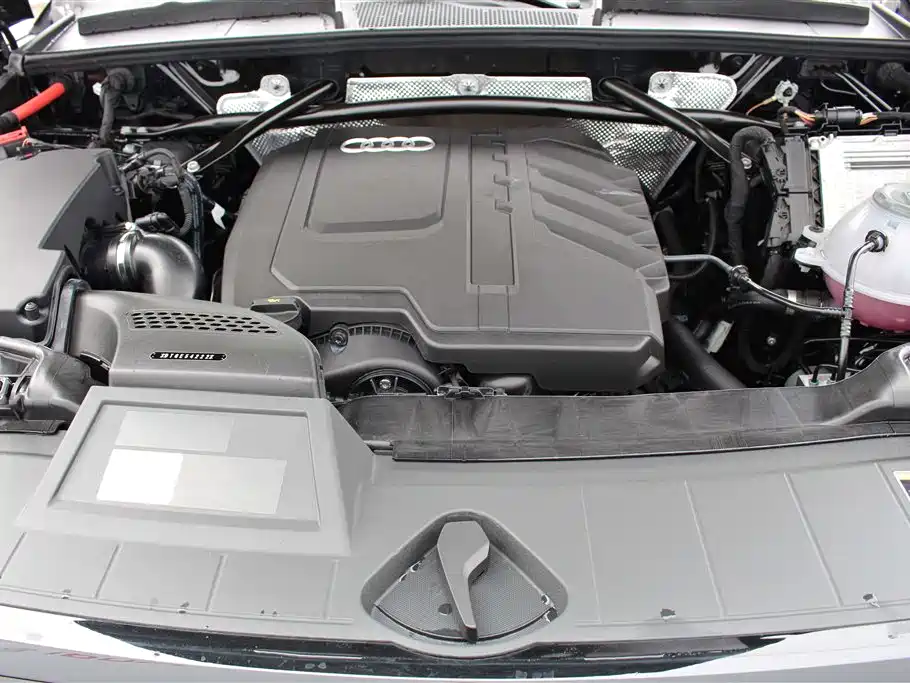 Audi Q5L 2024 Model 40 TFSI Luxury Dynamic фото 15