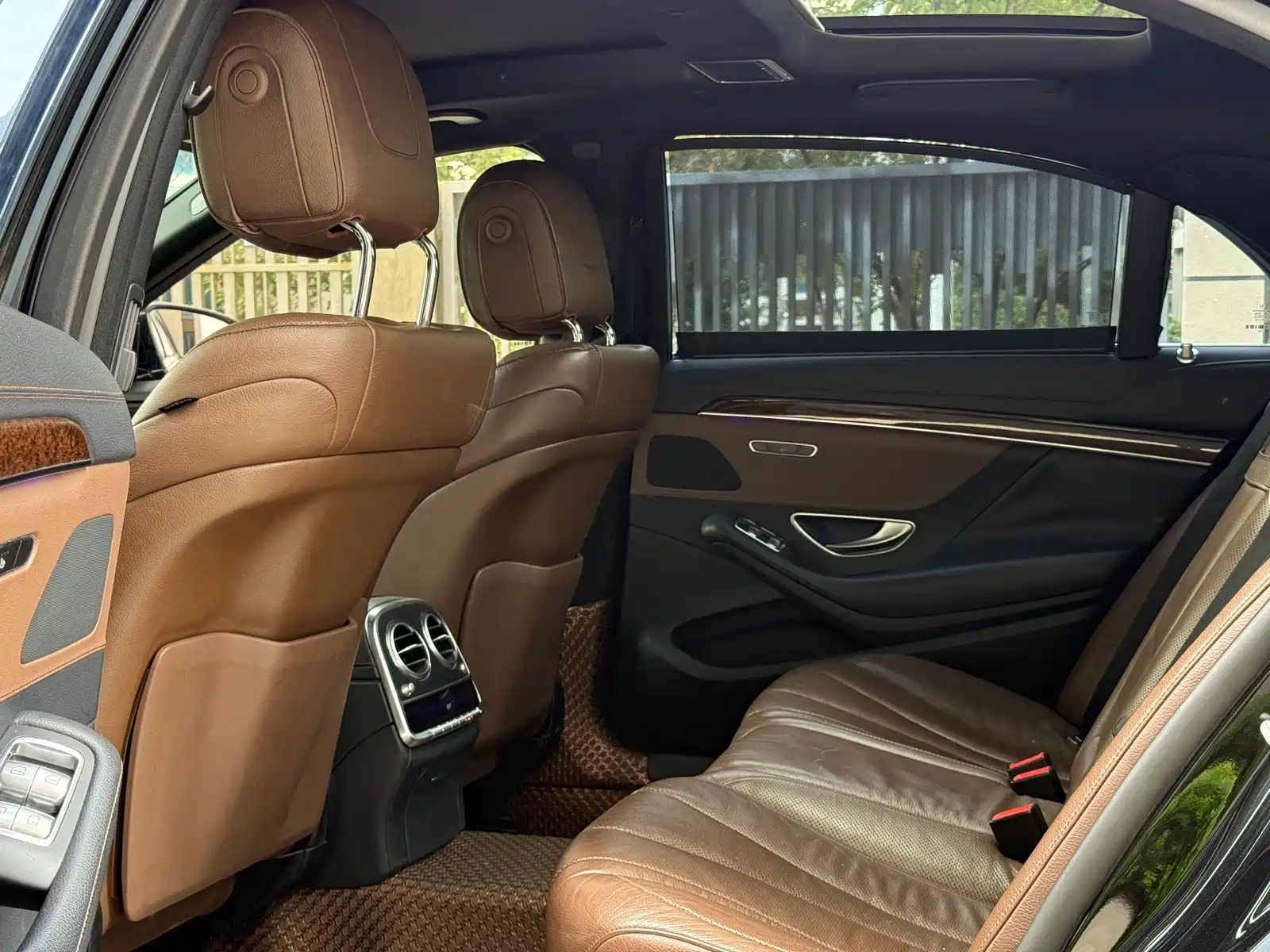 Photo 6 - Mercedes-Benz S-Class