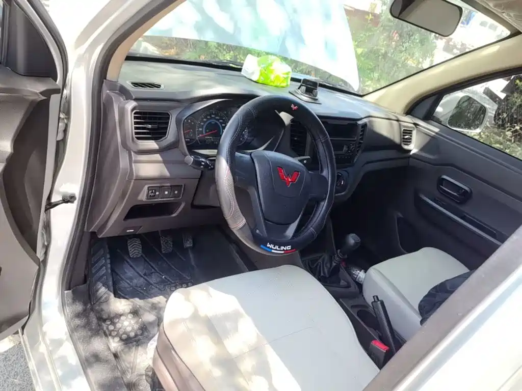 Wuling Motors Wuling Hongguang V 2026 2022 1.5L Power Enjoy Edition Electric Power Steering LAR