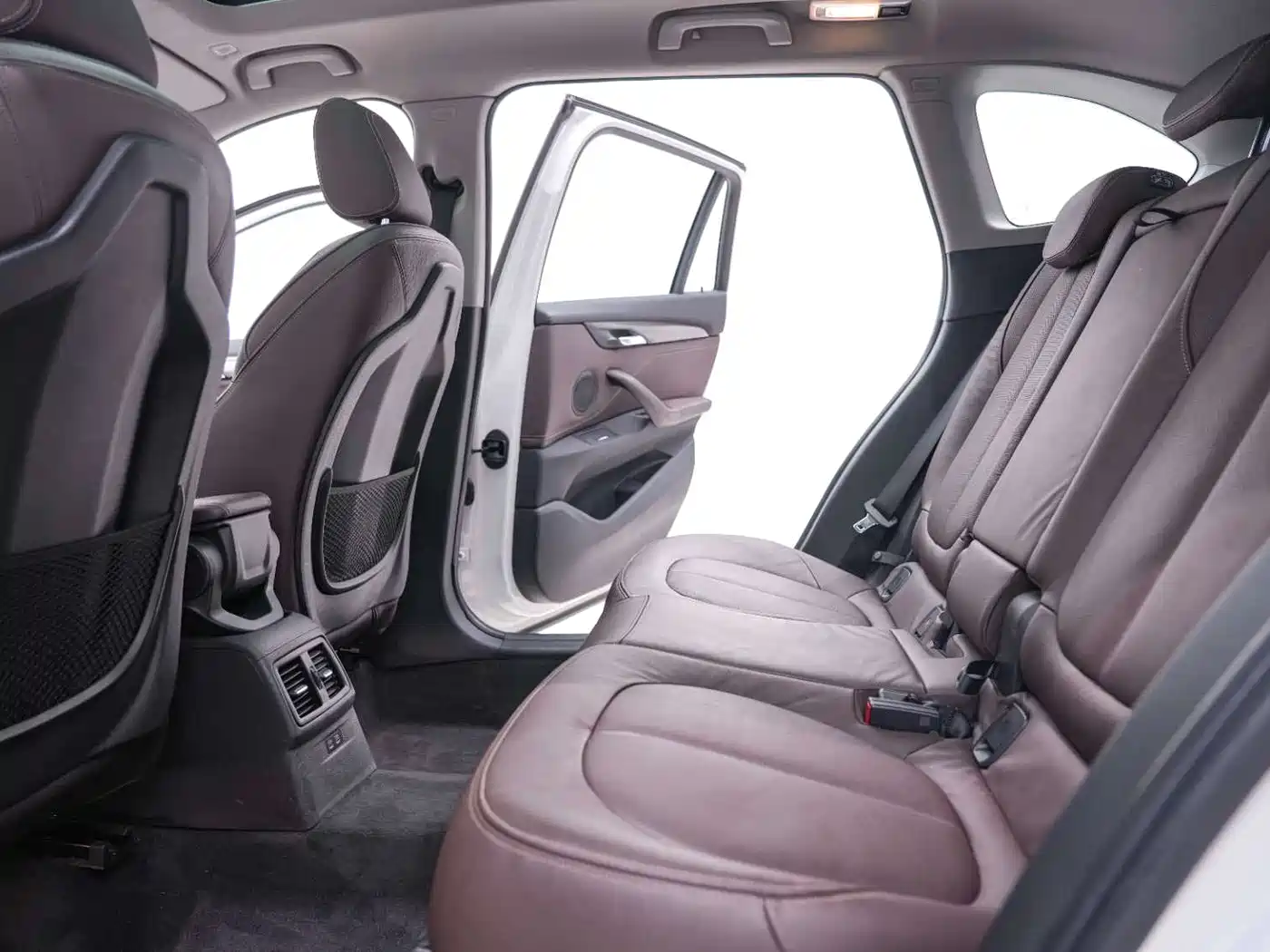 BMW X1 2019 sDrive18Li Premium Model фото 23