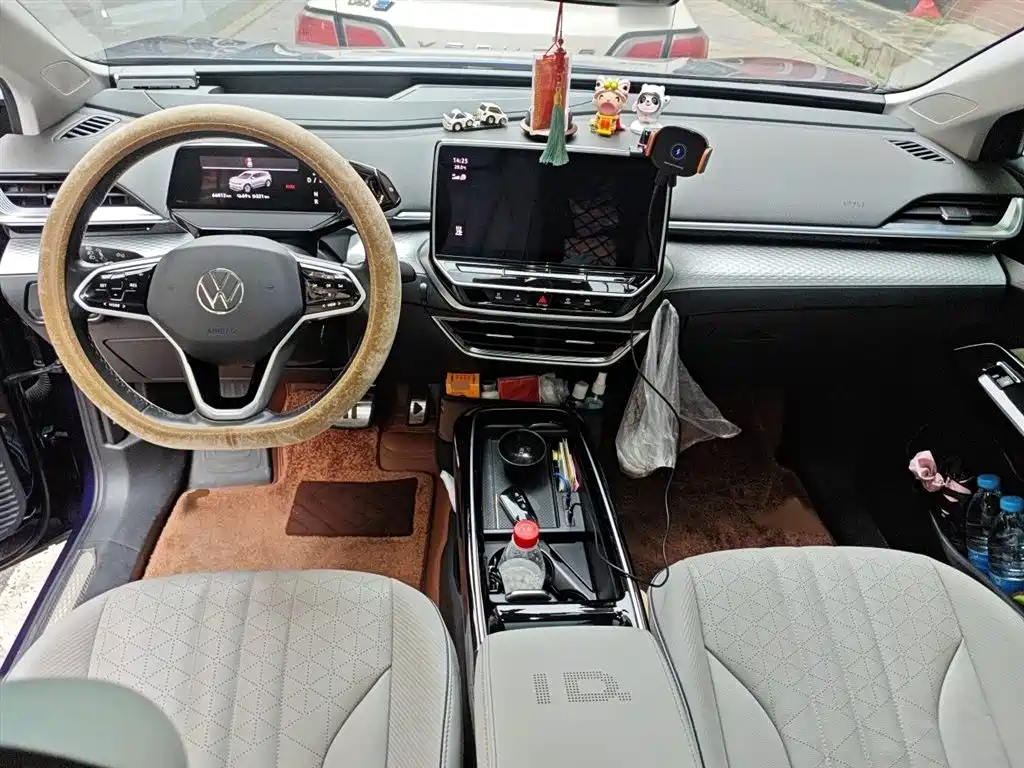 Volkswagen ID.6 X 2021 Pro Intelligent Long Range Edition фото 13