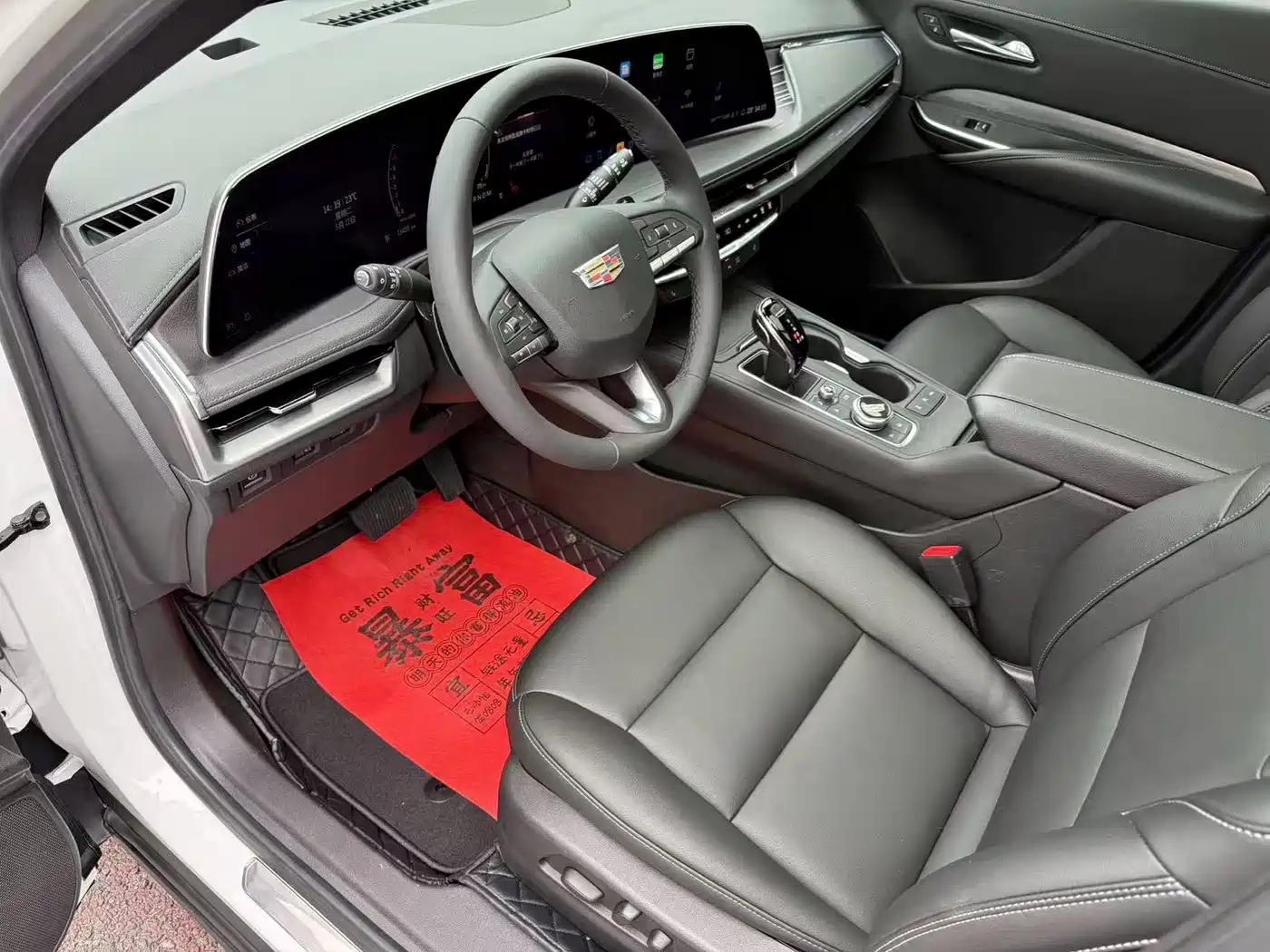 Cadillac XT4 2023 2024 28T 2WD Luxury