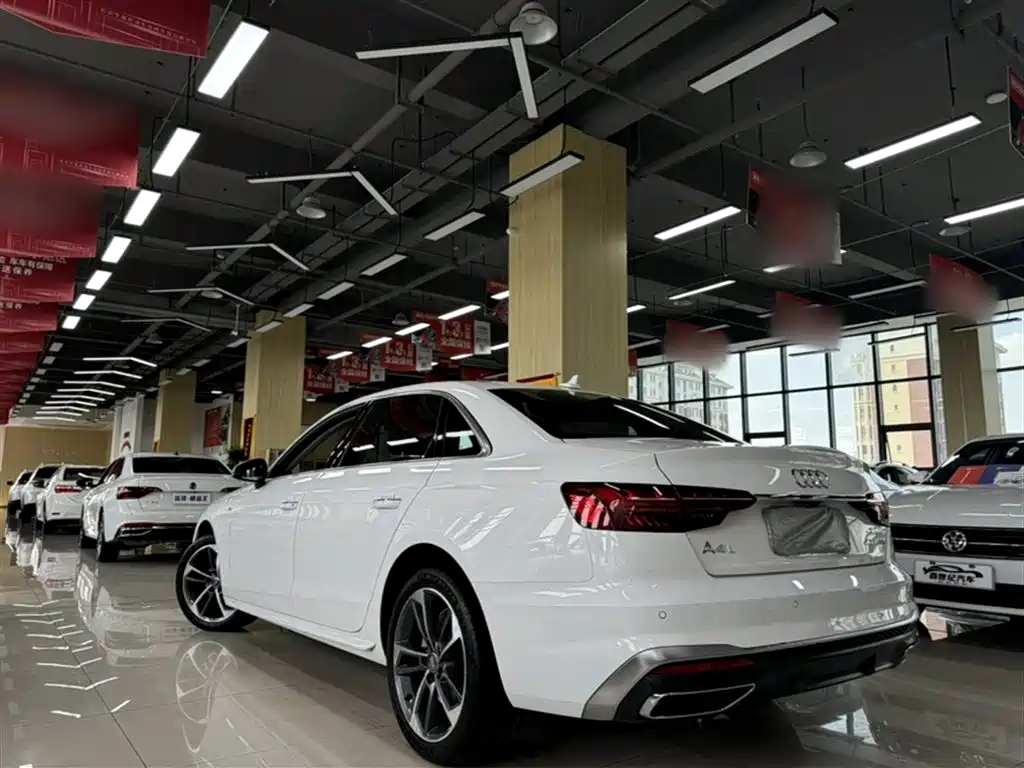 Audi A4L 2020 40 TFSI Fashion Dynamic Edition фото 4