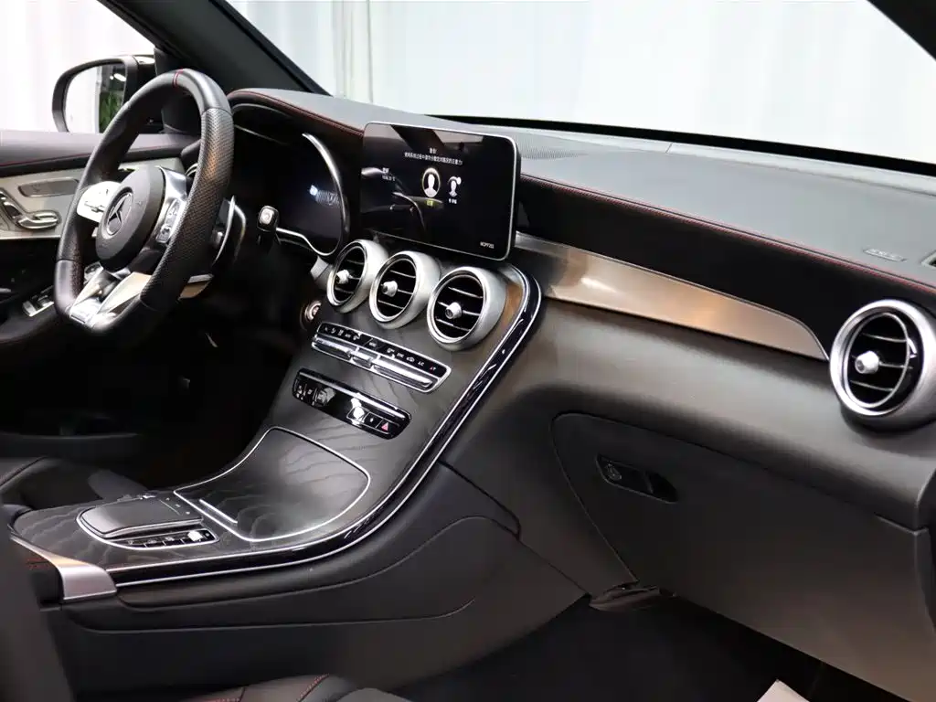 Mercedes-Benz GLC Coupe AMG 2022 AMG GLC 43 4MATIC Coupe SUV фото 18
