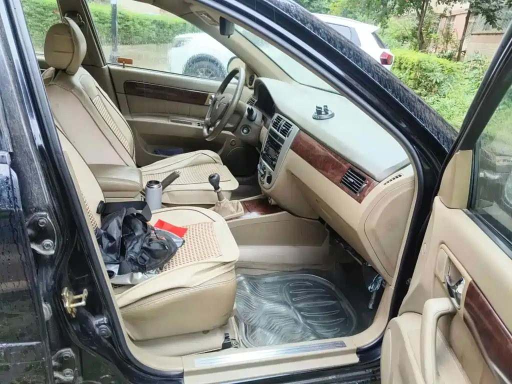 Photo 13 - Buick Excelle