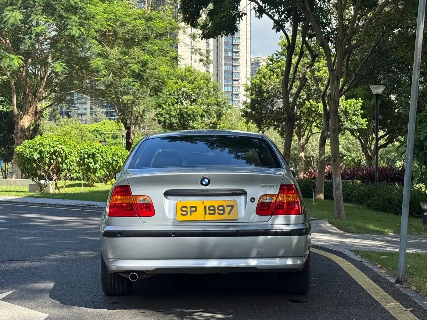 BMW 3 Series 2005 2004 318i