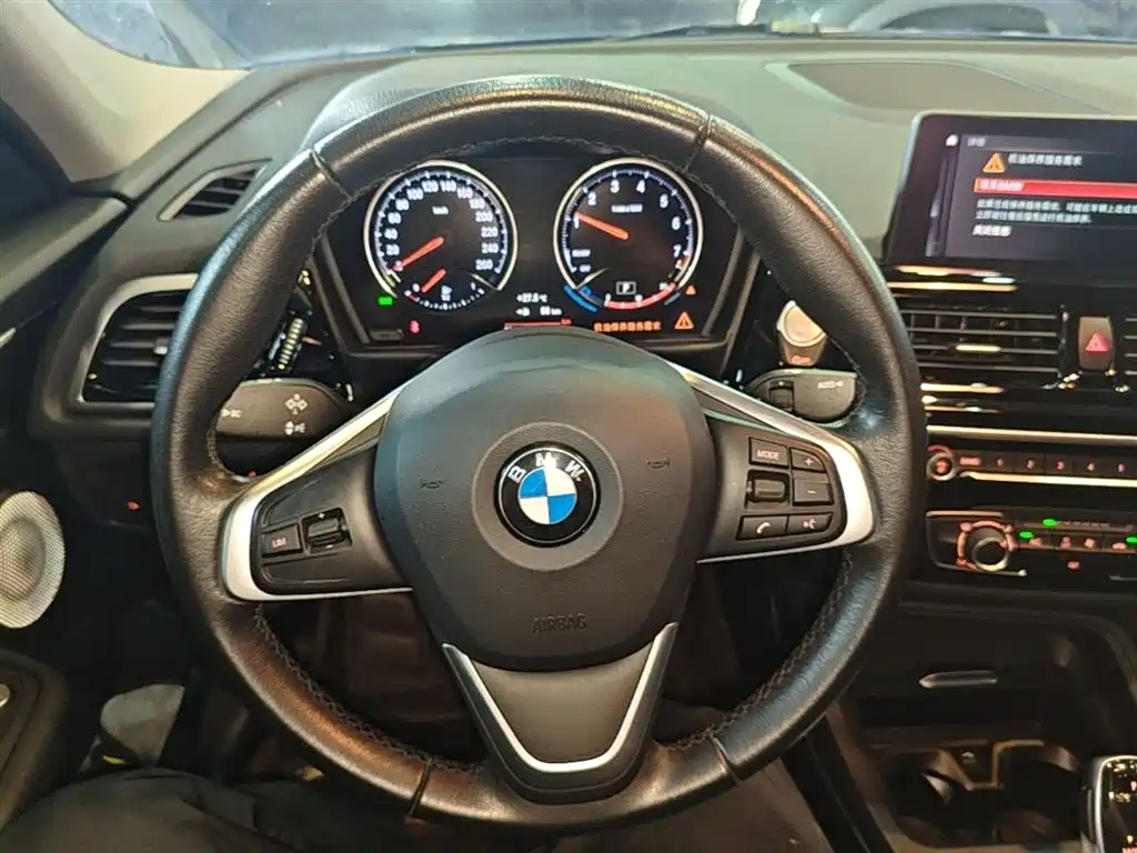 BMW 1-SERIES