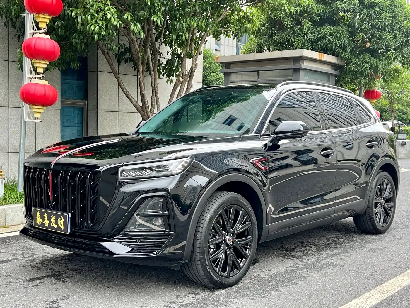 Hongqi HS5 2025 2.0T 2WD Mystic Shadow Edition фото 2