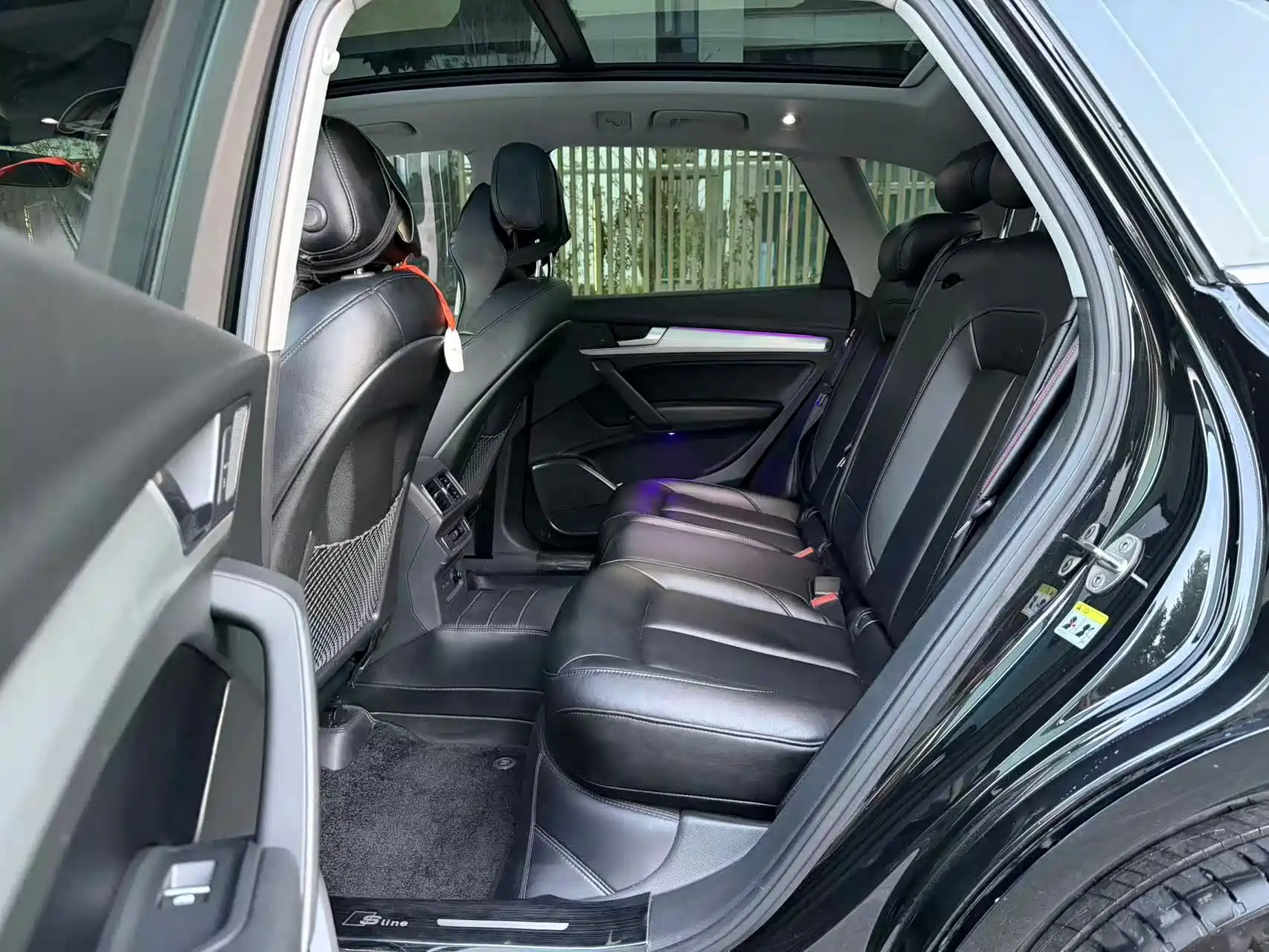Photo 4 - Audi Q5L