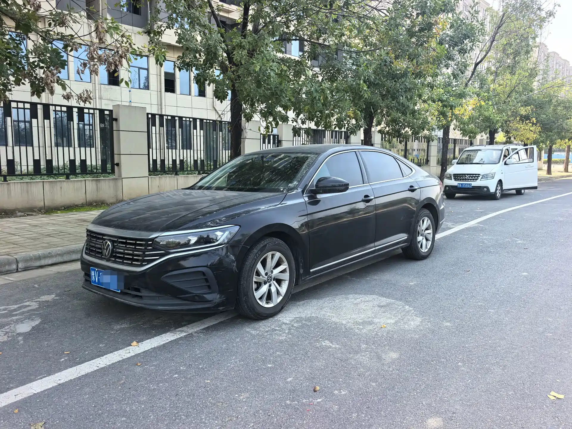 Фото 1 - Volkswagen Passat