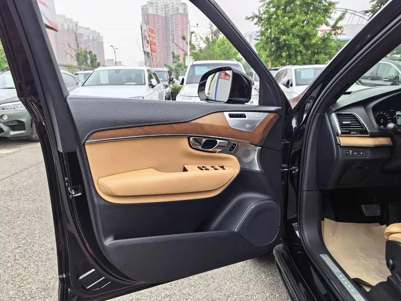 Volvo XC90 Plug-in Hybrid 2018 2017 T8 Twin Engine Excellence 7-seater