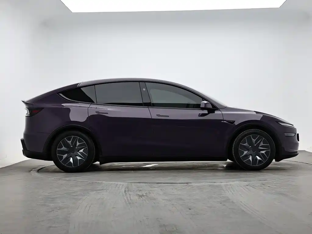 Tesla Model Y L 2026 2025 Facelift Long Range AWD