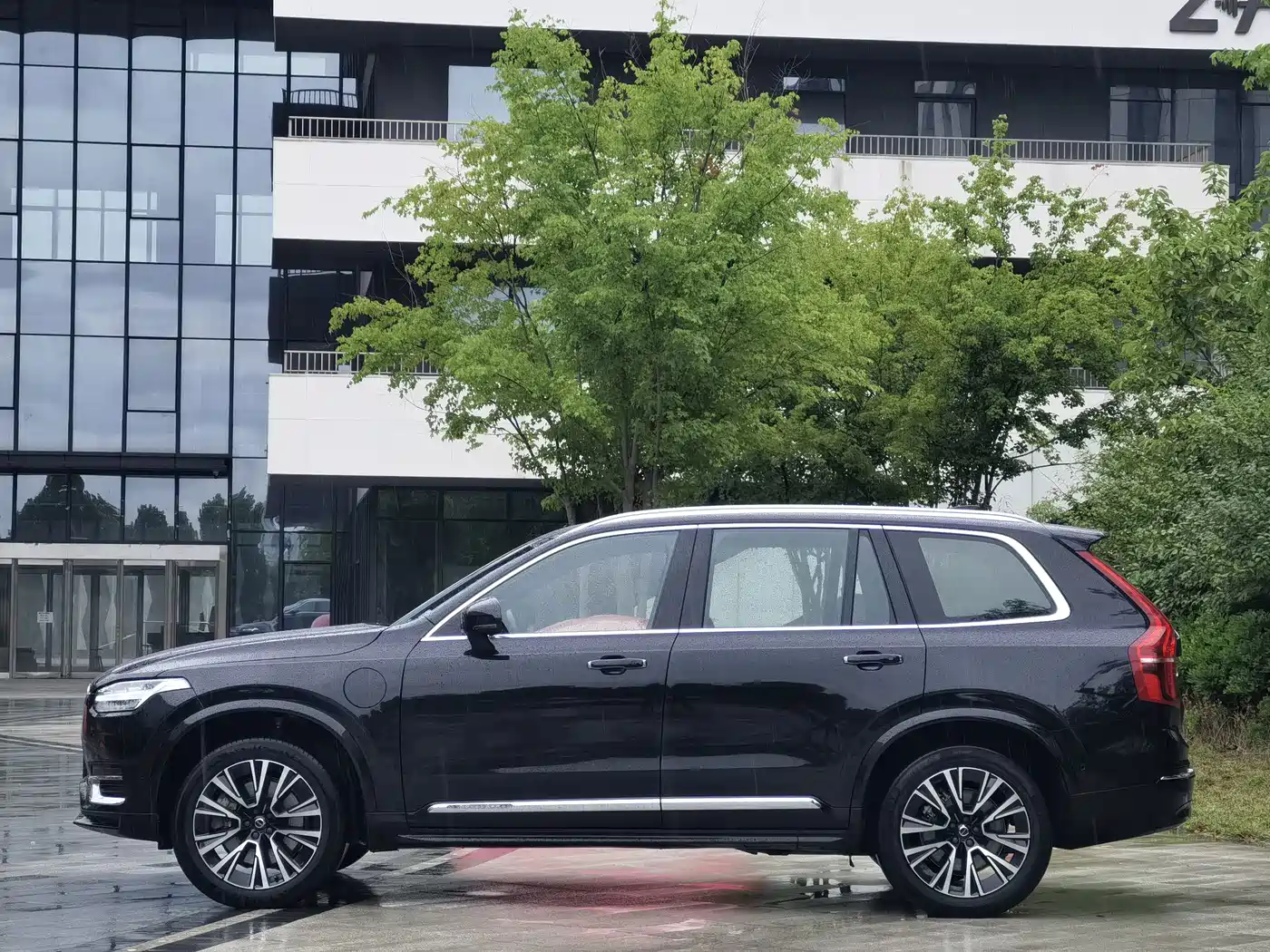 Volvo XC90 Plug-in Hybrid 2023 2023 T8 RECHARGE Intelligent Premium Luxury Edition 7-seater