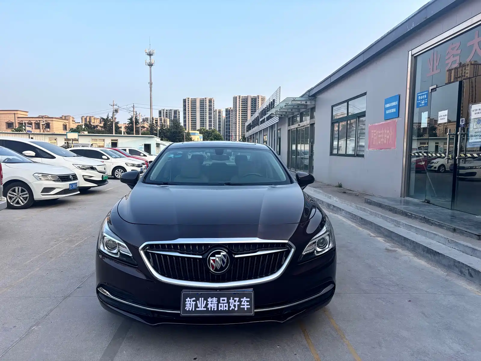 Фото 3 - Buick LaCrosse