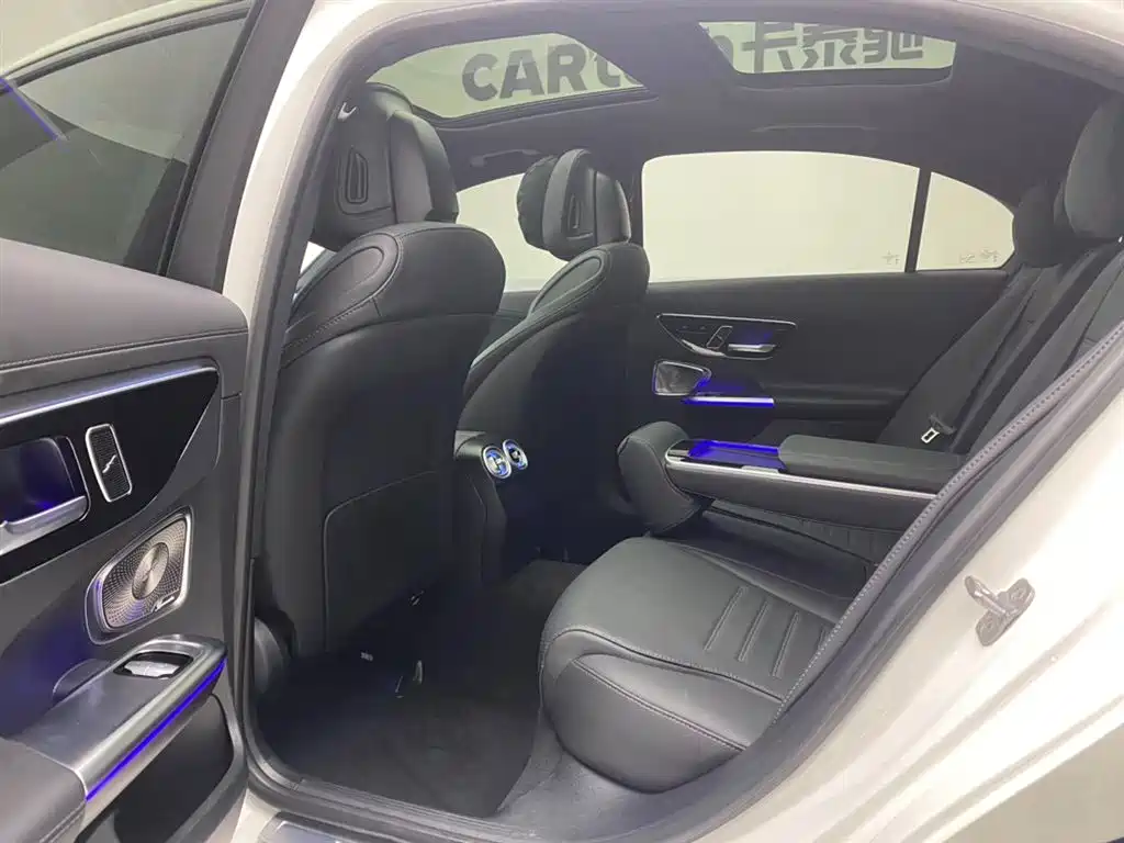 Mercedes-Benz C-Class 2025 C 260 L Night Sport Edition фото 19