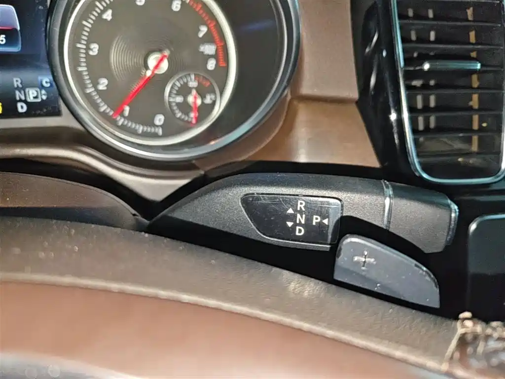 Mercedes-Benz GLE 2017 GLE 320 4MATIC Dynamic фото 14