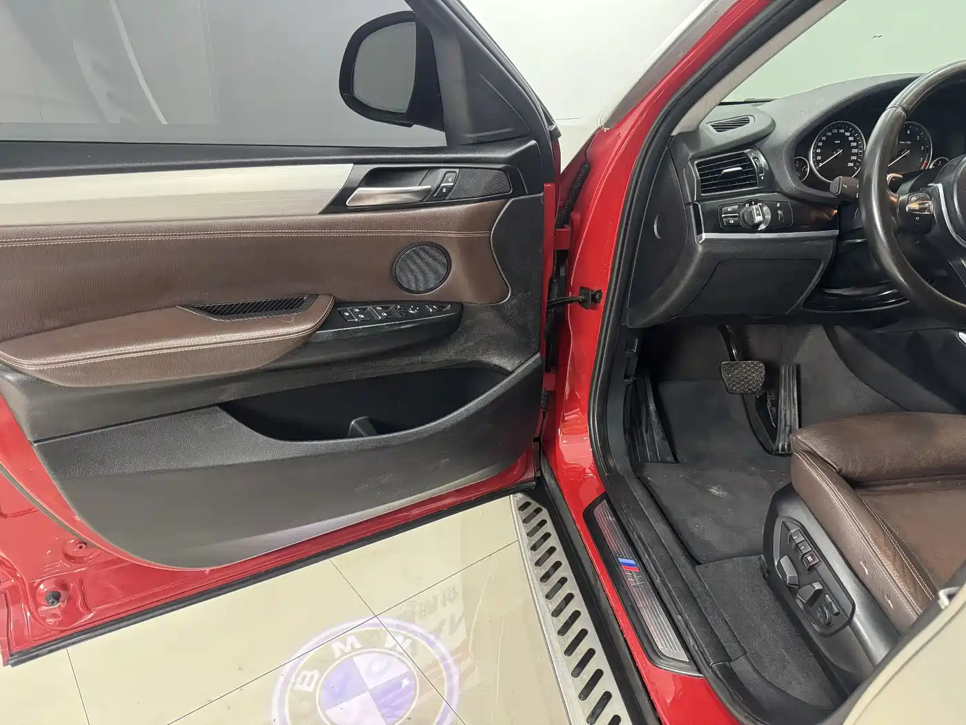 BMW X4 2016 Model xDrive20i M Sport фото 8