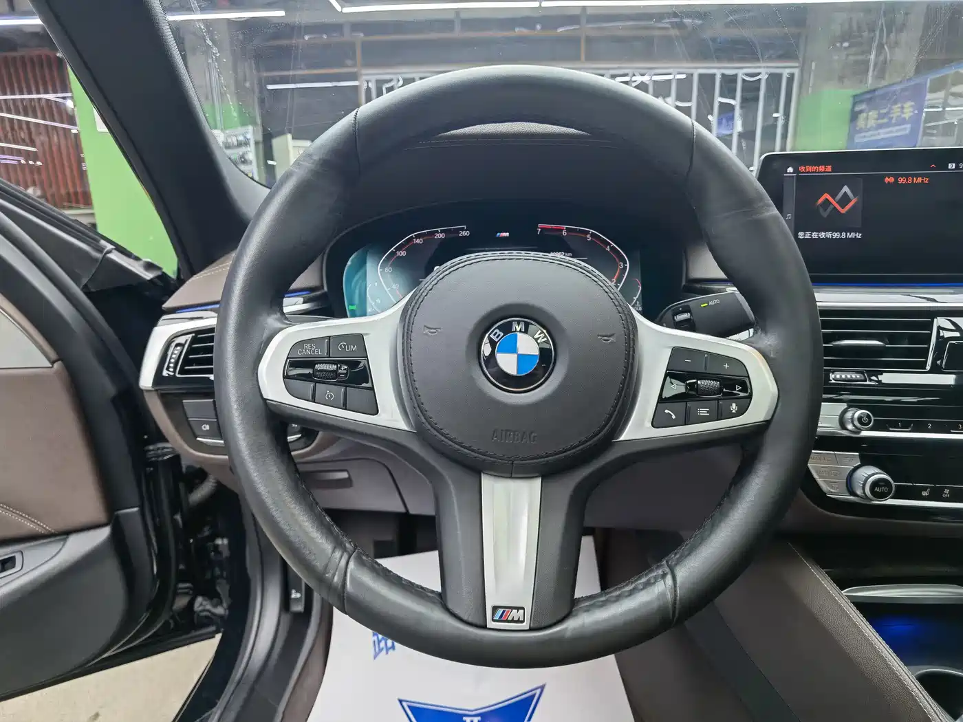 BMW 5 Series 2020 525Li M Sport Package фото 10
