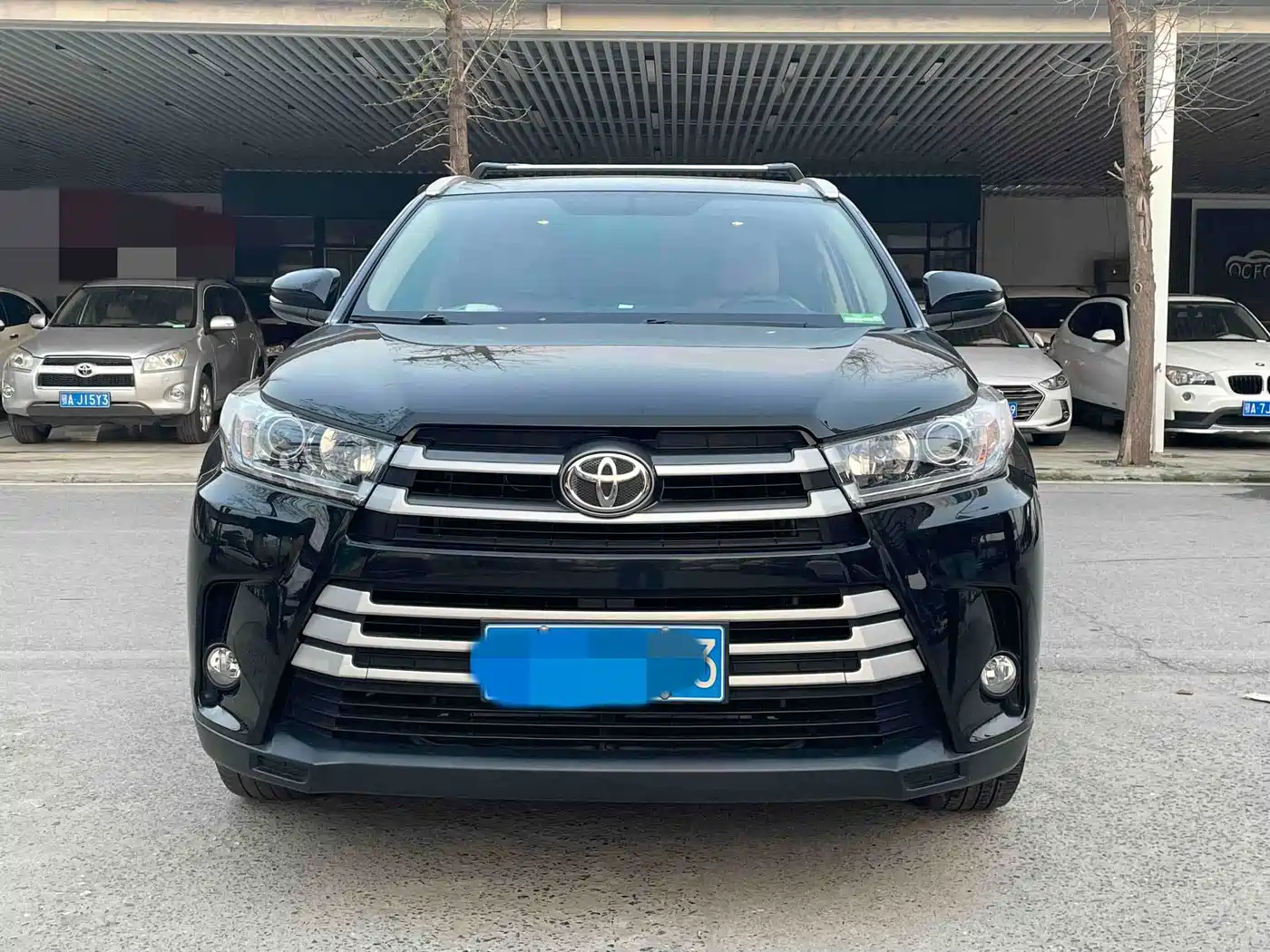 TOYOTA HIGHLANDER