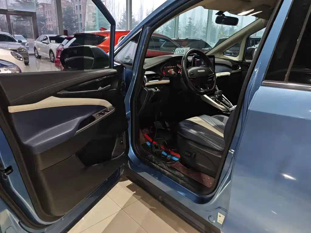 SAIC Maxus Maxus G50 2019 2019 1.5T Automatic Luxury Edition China VI