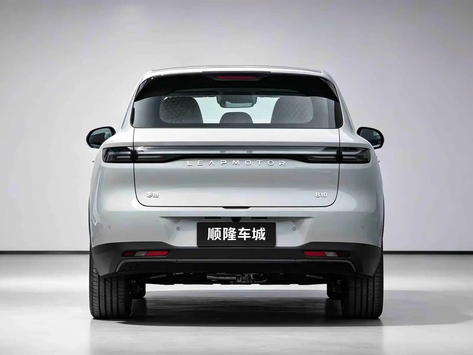 صورة 7 - Leapmotor B10
