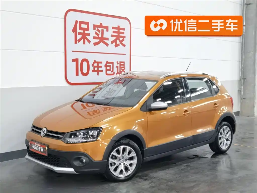 Volkswagen Polo 2016 1.6L Cross Polo Automatic